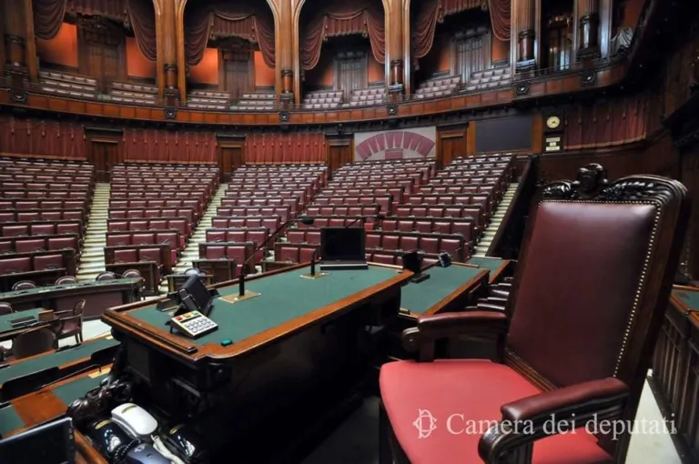 Il Parlamento appartiene agli elettori, non alle segreterie dei partiti