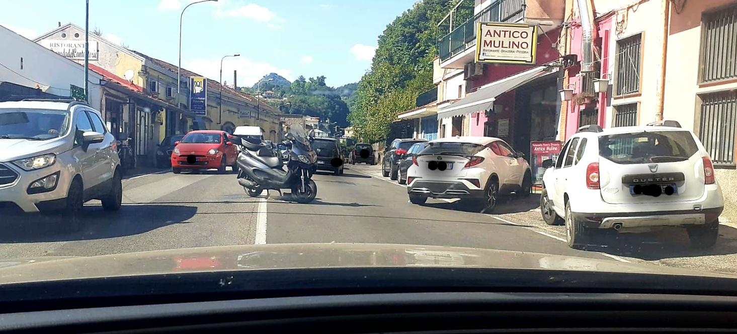 Vietri sul Mare, incidente a Molina: auto fa inversione di marcia e si ...