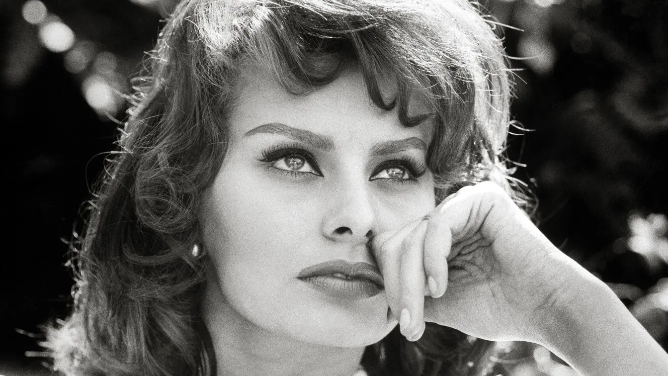 Sofia Loren, compie 90 anni la donna più bella del mondo - Ulisse online