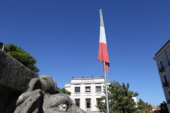 cava comune monumento ai caduti
